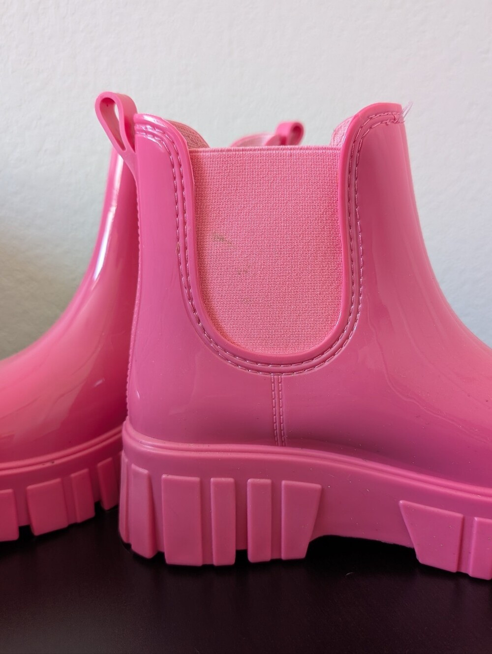 Lug Sole Chelsea Rainboots - Bubblegum Pink - Picture 5 of 8